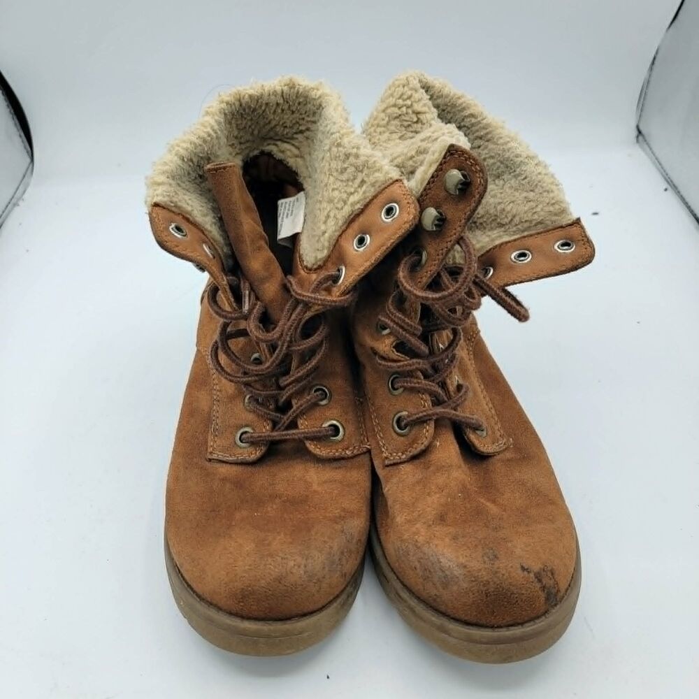 Target 8.5 Women's Brown Boots Ankle Pull on Block